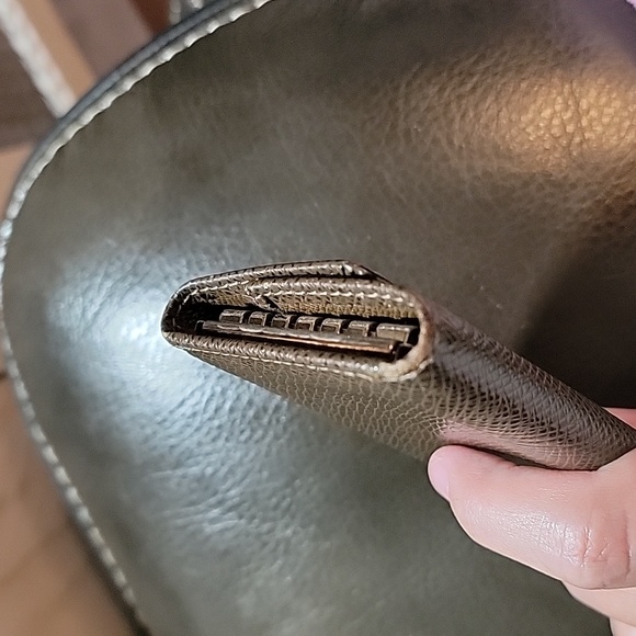 Louis Vuitton Taiga Key Case Pouch Authentic - Picture 11 of 15